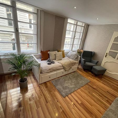 Vintage Home In The Heart Of The City Βουδαπέστη Εξωτερικό φωτογραφία